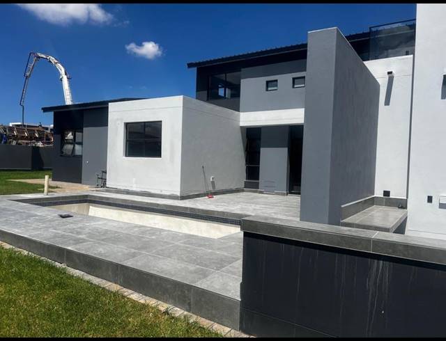 4 BEDROOM HOUSE FOR SALE IN MIDSTREAM ESTATE